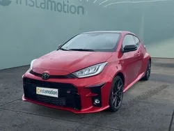 Rot Gebraucht 2023 Toyota Yaris Coupé | 32.600 € (Superpreis)