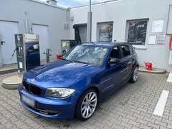 Blau Gebraucht 2009 BMW 116 Kleinwagen | 3.690 €