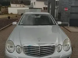 Silber Gebraucht 2007 Mercedes E220 Limousine | 6.299 € (Teuer)