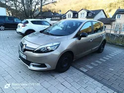 Gebraucht 2015 Renault Scénic III LIMITED Van / Kleinbus | 6.400 € (Fairer Preis)