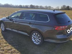 Braun Gebraucht 2016 VW Passat Highline Kombi | 16.500 € (Fairer Preis)