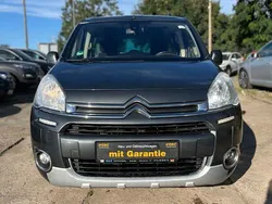 Grau Gebraucht 2014 Citroën Berlingo SELECTION Van / Kleinbus | 8.500 € (Fairer Preis)