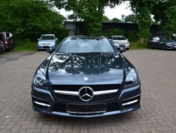 Grau Gebraucht 2013 Mercedes SLK200 AMG Cabrio | 21.900 € (Fairer Preis)