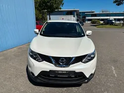 Weiß Gebraucht 2015 Nissan Qashqai Acenta SUV | 10.800 € (Fairer Preis)
