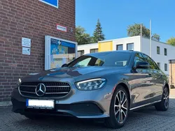 Grau Gebraucht 2020 Mercedes E220 Avantgarde Limousine | 32.290 € (Fairer Preis)