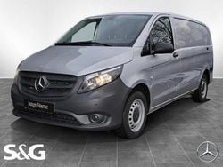 Brillantsilber Gebraucht 2023 Mercedes Vito Van | 35.581 € (Guter Preis)