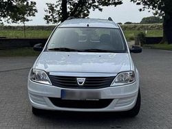 Weiß Gebraucht 2009 Dacia Logan Kombi | 2.100 € (Guter Preis)