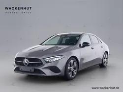 Grau Gebraucht 2023 Mercedes A200 Night Limousine | 31.900 € (Fairer Preis)