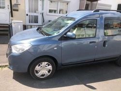 Grau Gebraucht 2014 Dacia Dokker Lauréate Van / Kleinbus | 4.800 € (Guter Preis)