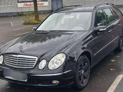 Schwarz Gebraucht 2005 Mercedes E280 Elegance Kombi | 5.950 € (Fairer Preis)