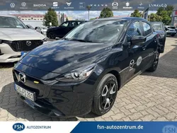 Schwarz Gebraucht 2024 Mazda 2 Center-Line Limousine | 16.850 € (Guter Preis)