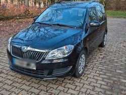 Schwarz Gebraucht 2011 Skoda Roomster Van / Kleinbus | 2.400 € (Fairer Preis)