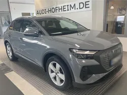 Grau Gebraucht 2022 Audi Q4 e-tron Premium SUV | 21.750 € (Guter Preis)