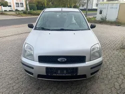 Silber Gebraucht 2009 Ford Fusion Kleinwagen | 1.490 € (Guter Preis)