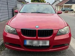 Rot Gebraucht 2007 BMW 318 Kombi | 2.199 € (Superpreis)