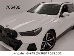 Alpinweiss iii Gebraucht 2024 BMW i5 M Sport Kombi | 54.950 € (Guter Preis)