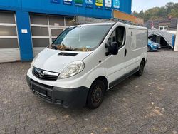 Weiß Gebraucht 2009 Opel Vivaro Van | 3.999 € (Guter Preis)
