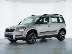 Cappuccinobeige metallic Gebraucht 2017 Skoda Yeti Outdoor SUV | 14.489 €