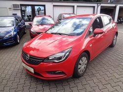 Rot Gebraucht 2016 Opel Astra Limousine | 6.950 € (Guter Preis)