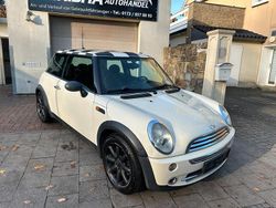 Weiß Gebraucht 2005 Mini ONE Kleinwagen | 1.399 € (Fairer Preis)
