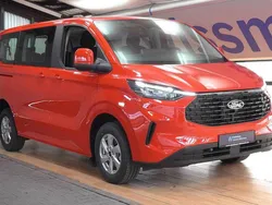 Rot Neu 2025 Ford Tourneo Custom Limousine | 43.475 € (Etwas zu teuer)