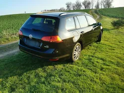 Schwarz Gebraucht 2014 VW Golf VII Trendline Kombi | 10.150 € (Etwas zu teuer)