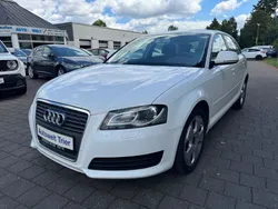 Weiß Gebraucht 2010 Audi A3 Sportback Attraction Limousine | 5.600 € (Fairer Preis)