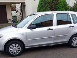 Silber Gebraucht 2005 Mazda 2 Limousine | 3.000 € (Fairer Preis)