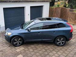 Blau Gebraucht 2011 Volvo XC60 SUV | 9.700 € (Fairer Preis)