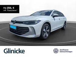 Oryxweiß perlmutteffekt Gebraucht 2024 VW Passat Business Kombi | 33.280 € (Fairer Preis)