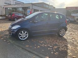 Blau Gebraucht 2009 Mercedes A160 Avantgarde Limousine | 6.900 € (Etwas zu teuer)