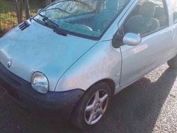 Silber Gebraucht 2006 Renault Twingo Kleinwagen | 1.499 €