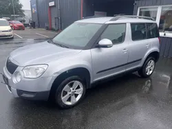 Stribrna brilliant Gebraucht 2012 Skoda Yeti Plus Edition SUV | 3.100 € (Guter Preis)