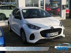 Lunar white Gebraucht 2024 Mazda 2 Center-Line Kleinwagen | 21.990 € (Fairer Preis)