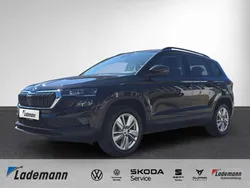 Schwarzmagic perleffekt Gebraucht 2024 Skoda Karoq Selection SUV | 29.458 € (Guter Preis)