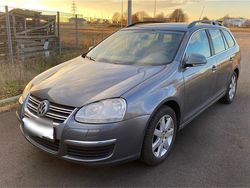 Grau Gebraucht 2008 VW Golf V Kombi | 2.950 € (Etwas zu teuer)