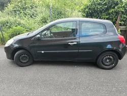 Schwarz Gebraucht 2008 Renault Clio II Kleinwagen | 600 €