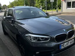 Grau Gebraucht 2018 BMW 118 Advantage Kleinwagen | 13.400 € (Fairer Preis)