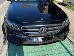 Gebraucht 2019 Mercedes E300 AMG line Kombi | 30.000 € (Teuer)