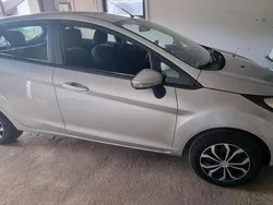 Silber Gebraucht 2010 Ford Fiesta Kleinwagen | 3.600 € (Guter Preis)