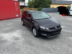 Schwarz Gebraucht 2014 VW Polo Kleinwagen | 5.200 €