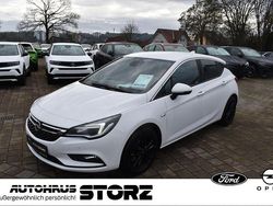 Weiß Gebraucht 2017 Opel Astra Dynamic Limousine | 14.490 € (Teuer)