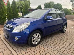 Sparkle blue / mic Gebraucht 2011 Hyundai i20 Classic Kleinwagen | 3.890 € (Fairer Preis)