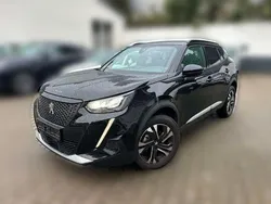 Schwarz Gebraucht 2023 Peugeot 2008 Allure SUV | 22.999 € (Fairer Preis)