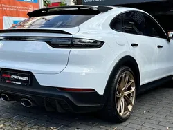 Weiß Gebraucht 2023 Porsche Cayenne Turbo GT SUV | 159.999 € (Guter Preis)