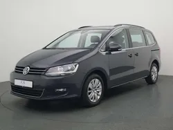 Grau Gebraucht 2022 VW Sharan Comfortline Van / Kleinbus | 26.990 € (Fairer Preis)