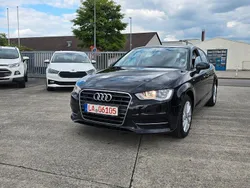 Schwarz Gebraucht 2014 Audi A3 Sportback Attraction Kombi | 5.200 €
