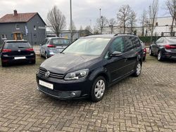 Deep black perleffekt Gebraucht 2012 VW Touran Comfortline Van / Kleinbus | 8.750 € (Fairer Preis)