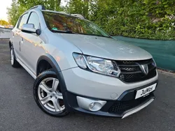 Grau Gebraucht 2013 Dacia Sandero Stepway Ambiance Kleinwagen | 4.500 € (Fairer Preis)