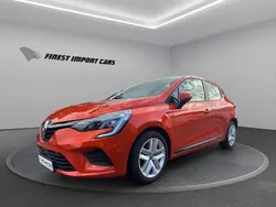 Orange Gebraucht 2021 Renault Clio V Limousine | 10.800 € (Fairer Preis)